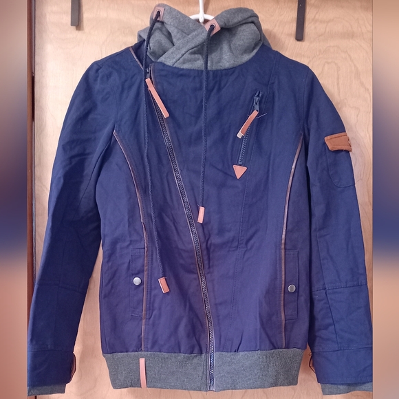 Jacket - Picture 2 of 5